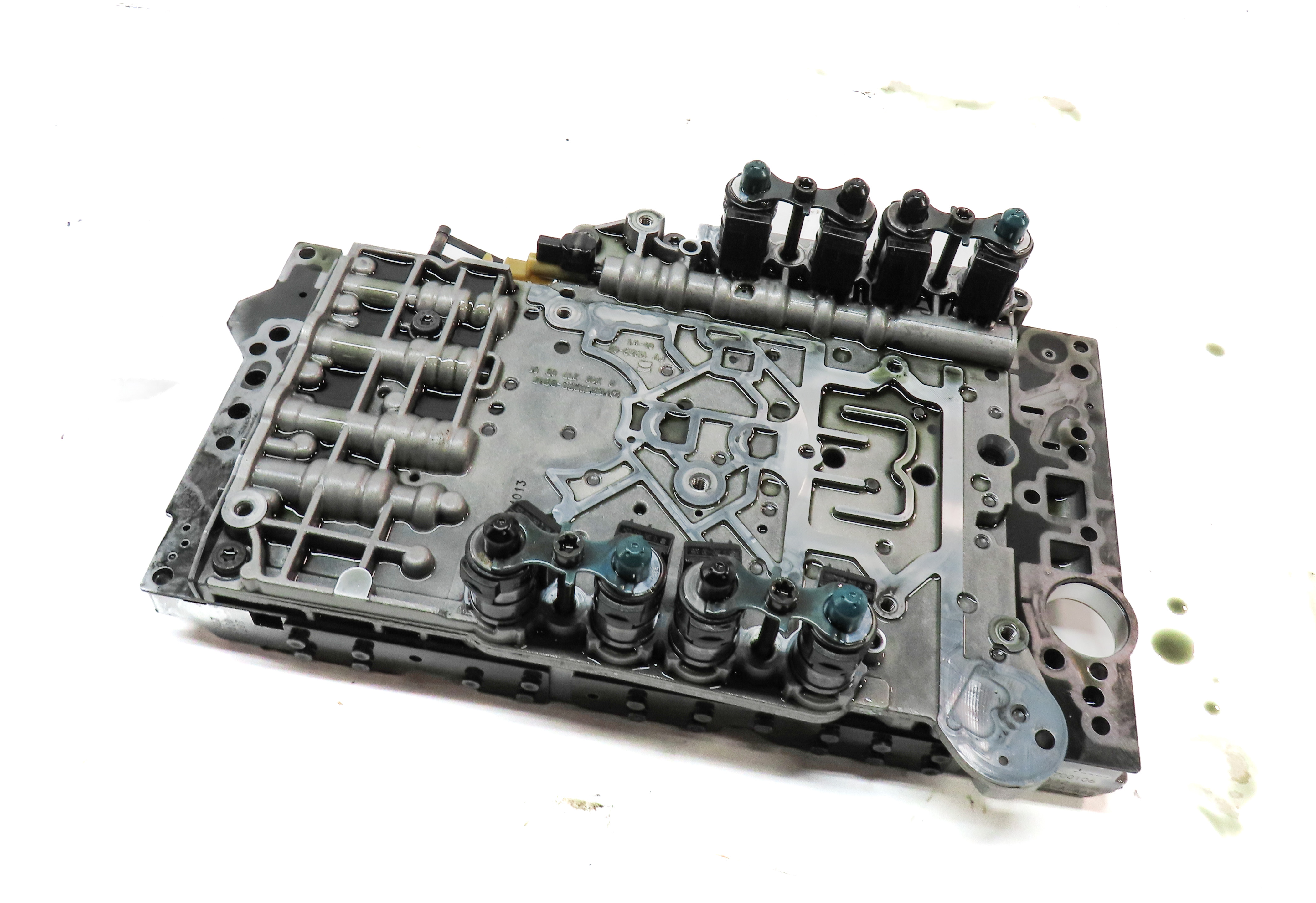 12-13 MERCEDES E350 (W212) RWD 722.9 AUTOMATIC TRANSMISSION VALVE BODY BLOCK — exact item pictured
